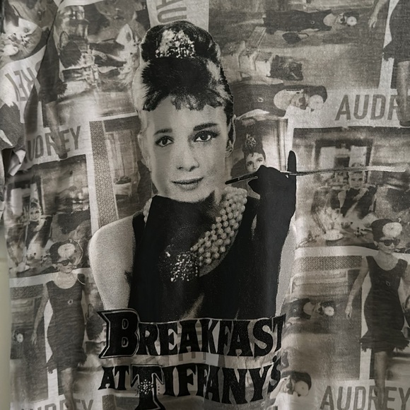 Audrey Hepburn Retro Graphic Black and White Print Tee - Picture 2 of 6